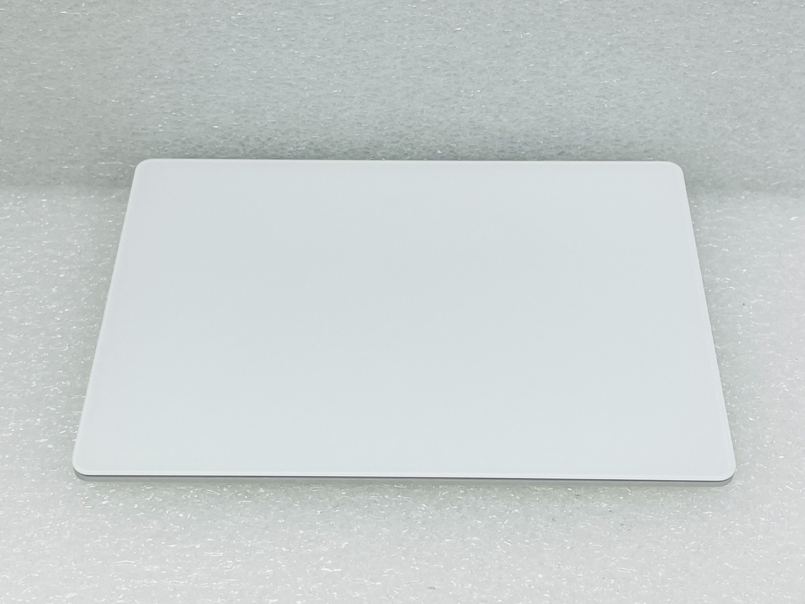 USED - Apple Magic Trackpad 2 A1535 White Wireless Bluetooth W/ 