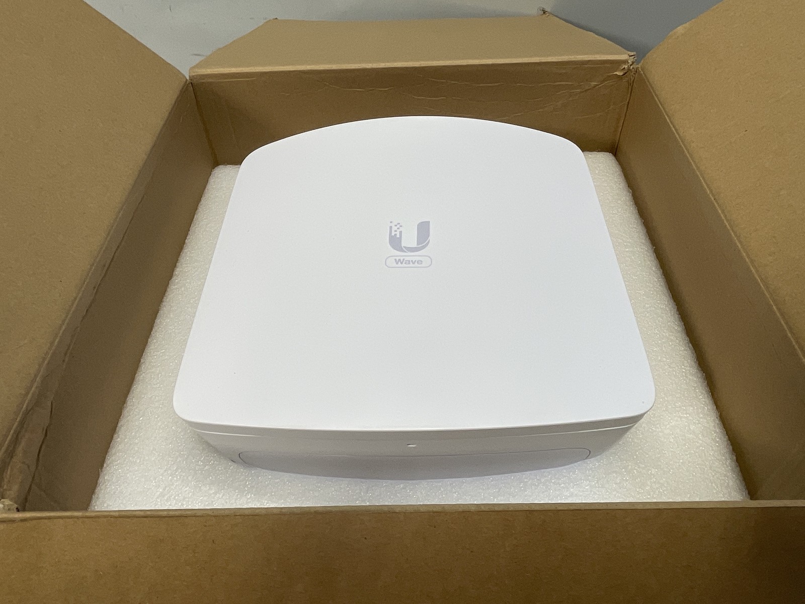 Ubiquiti Wave AP Single-Band Wi-Fi 6 Outdoor Long-Range Access Point
