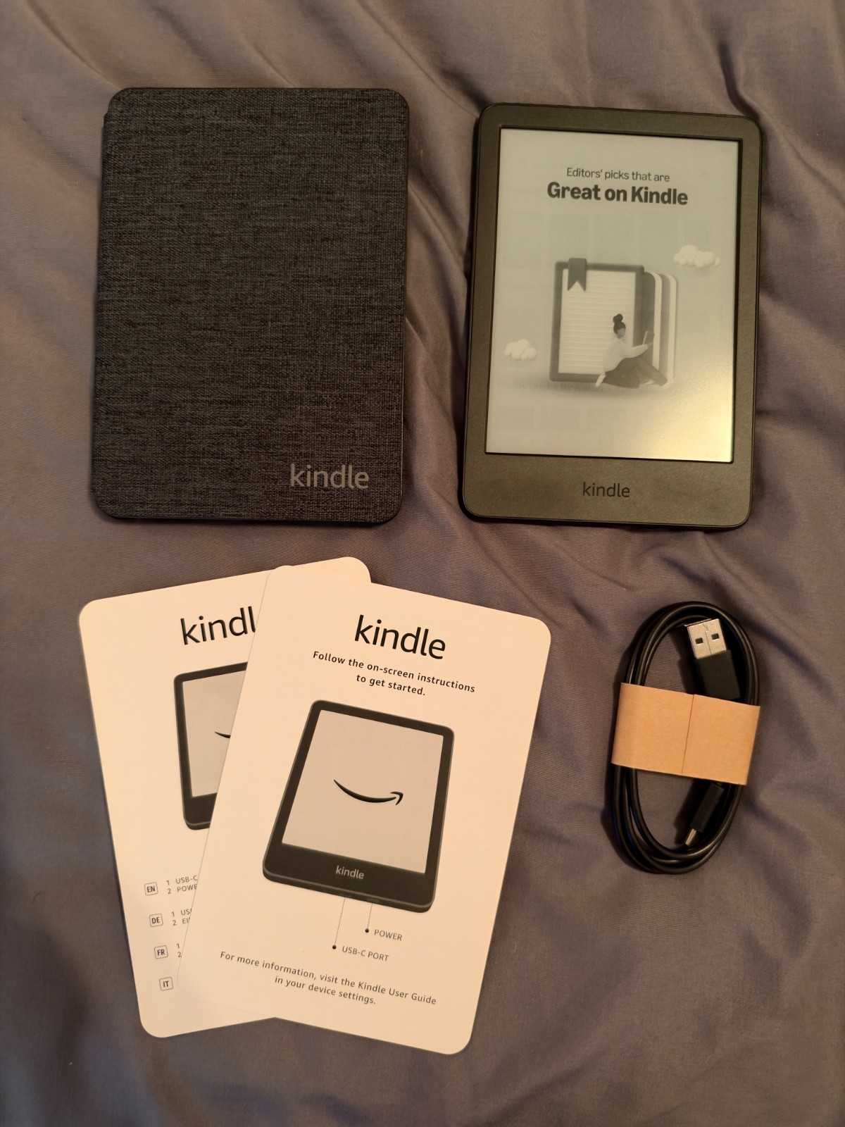 Amazon Kindle 11th Generation Bundle 16GB 6-inch Black 2024