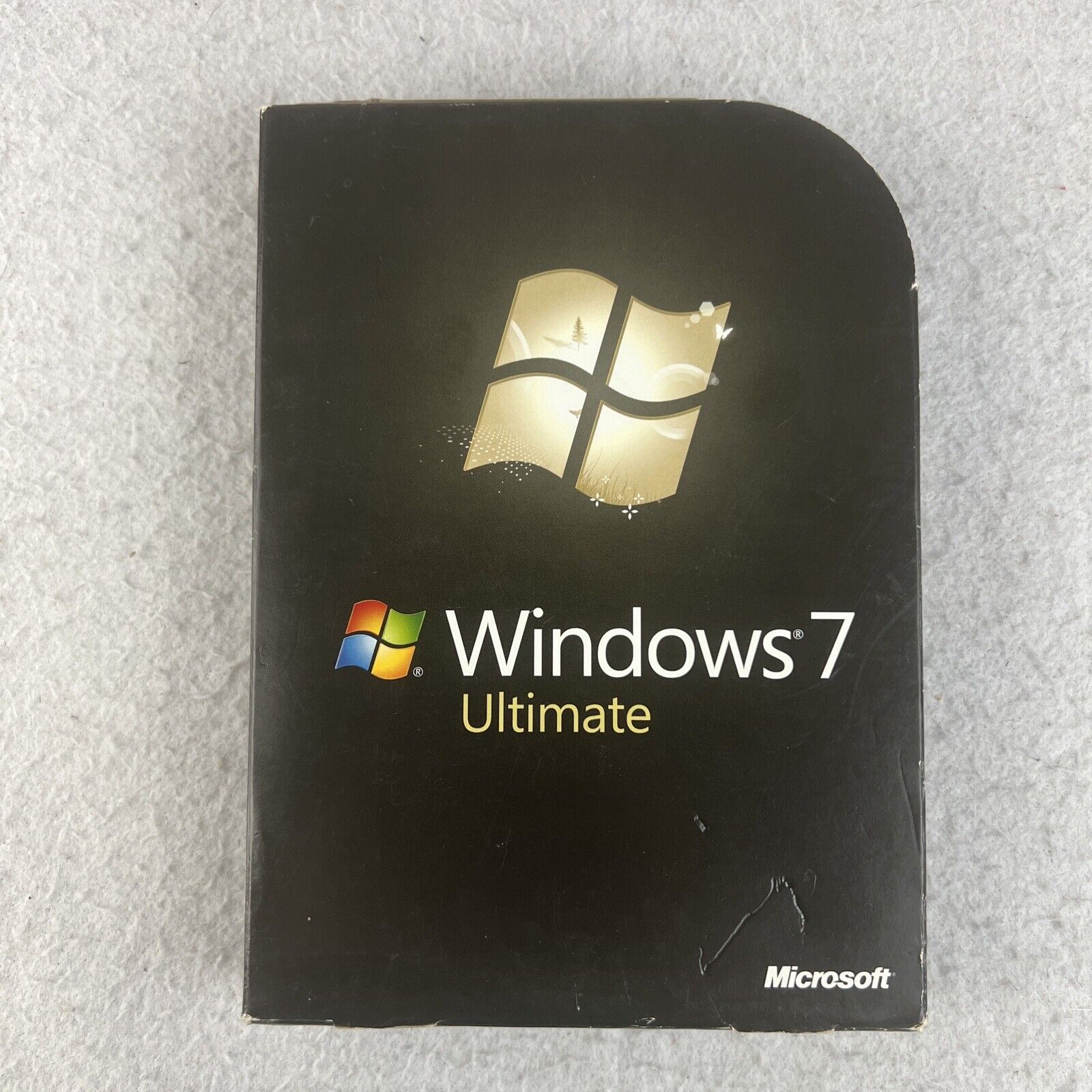 Microsoft Windows 7 Ultimate 32 & 64 Bit DVDs Genuine MS WIN Full Retail Box Key