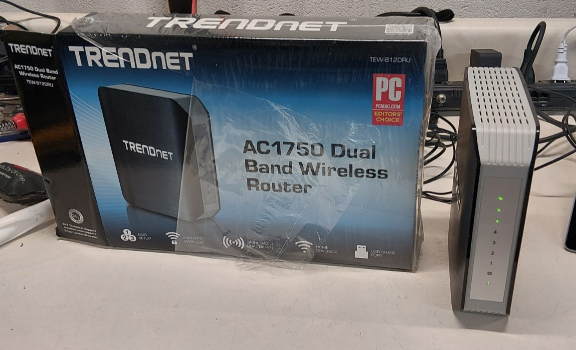 TRENDNET TEW-812DRU DUAL BAND WIRELESS ROUTER