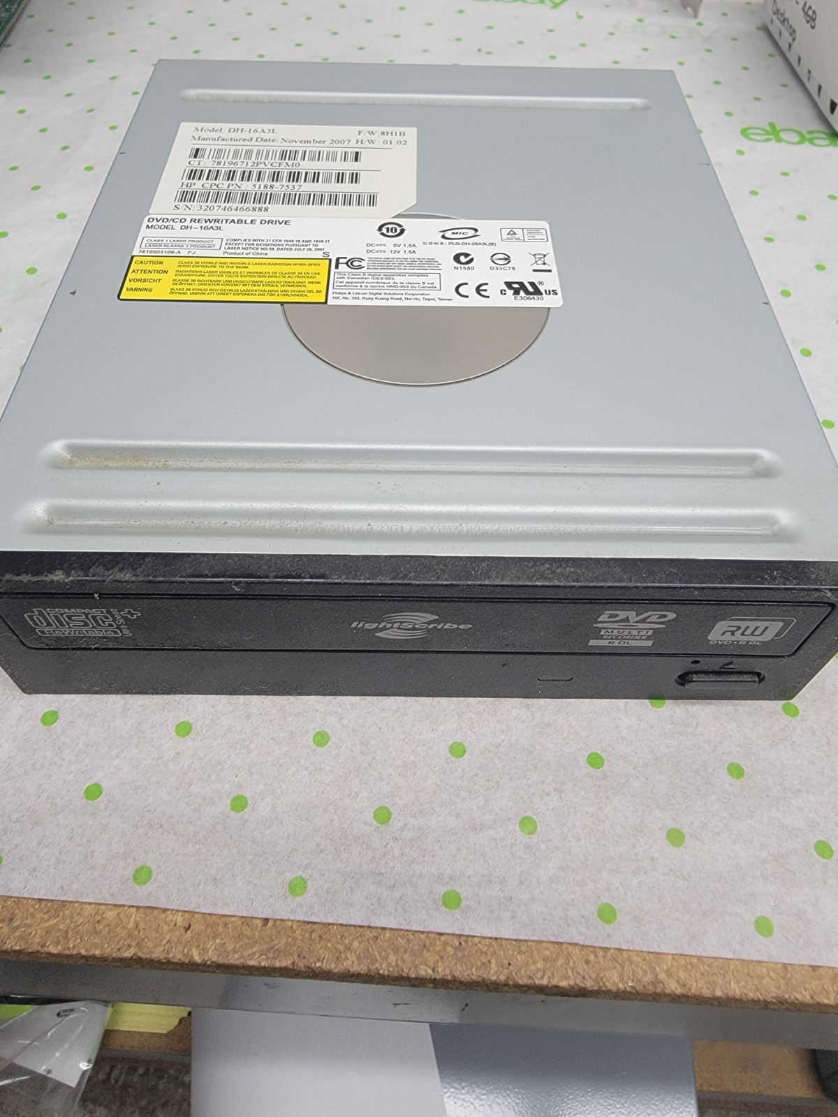 DVD Rewriter w/LightScribe (Black) Internal 5.25in - DH-16A3L