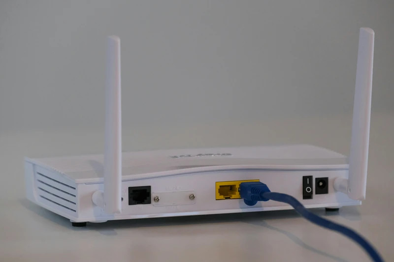 3com courier v everything 56k v.90 modem 3cp3453 (front panel is missing), w/ a