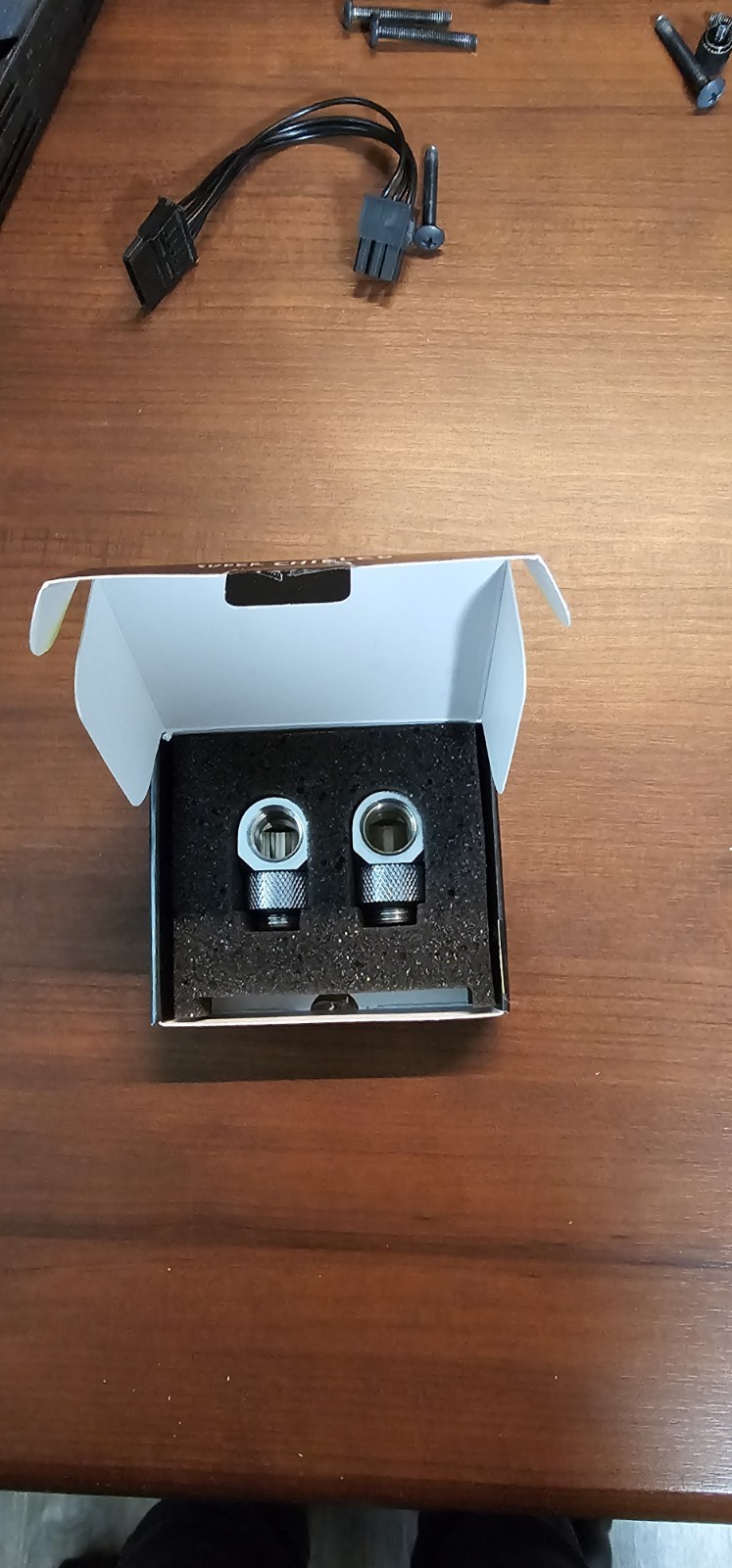 Corsair Hydro X Series 90 Degree XF Rotary Adapter - Chrome Finish - 2 Pack