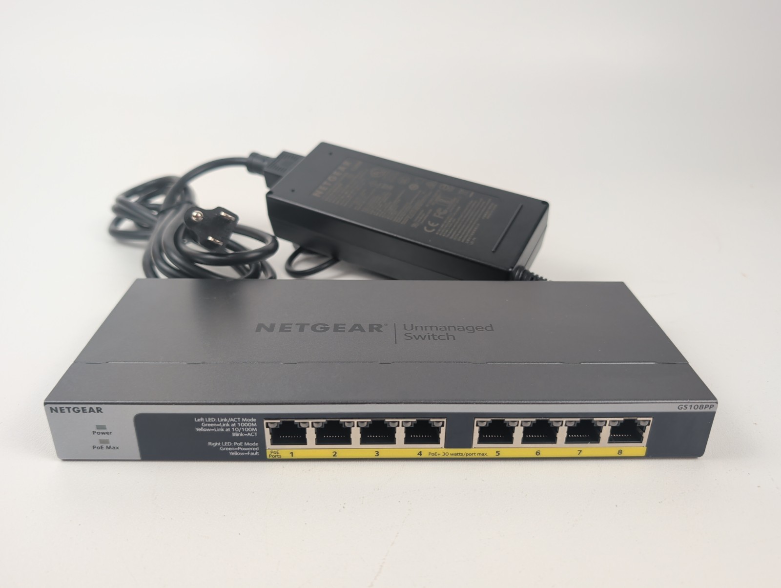 NETGEAR GS108PP 8-Port Gigabit Ethernet 123W PoE+ Unmanaged Switch w/ AC Adapter