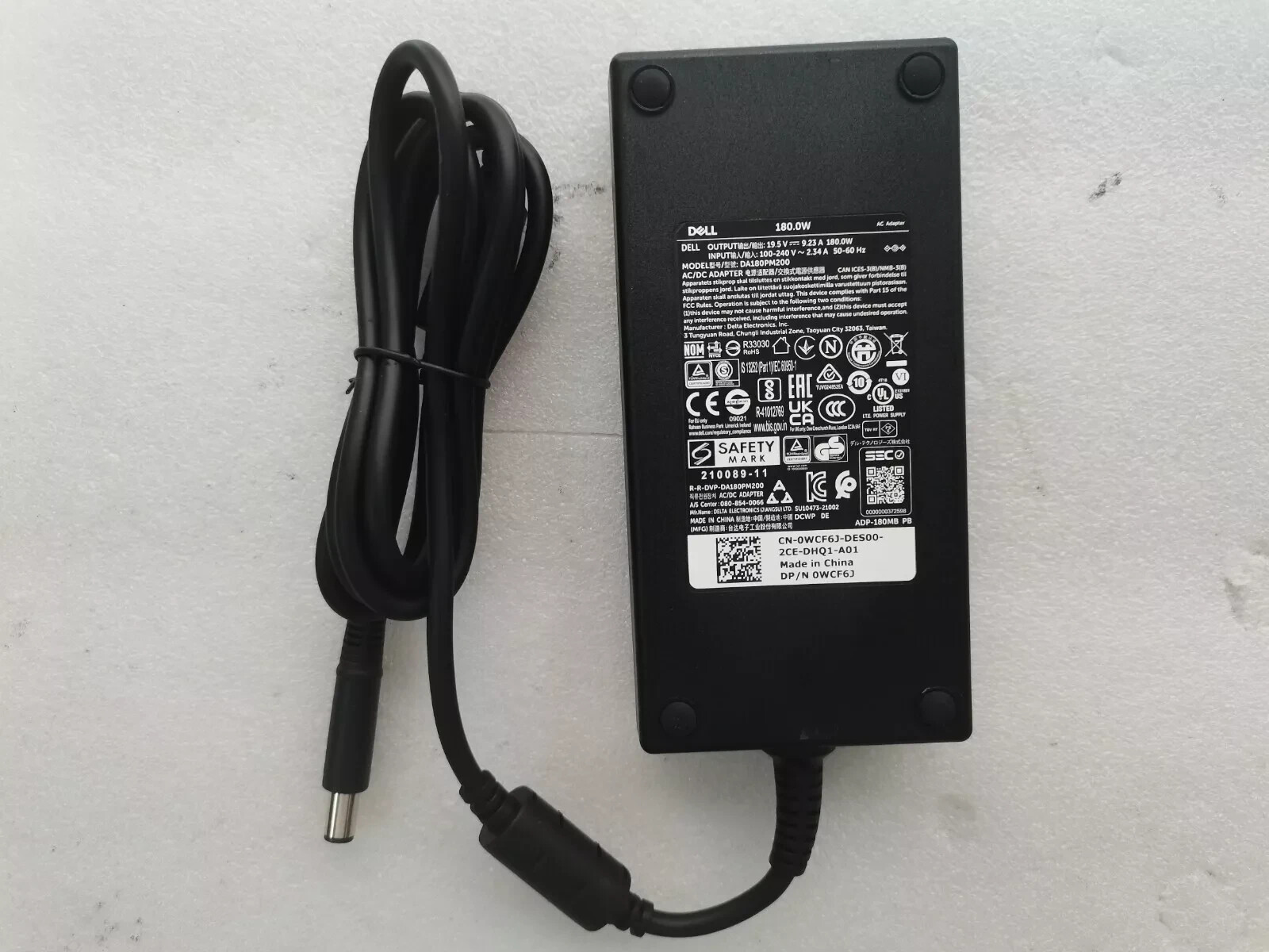 OEM 19.5V 9.23A DA180PM200 0WCF6J for Dell 180W Precision 7550 15.6" AC Adapter