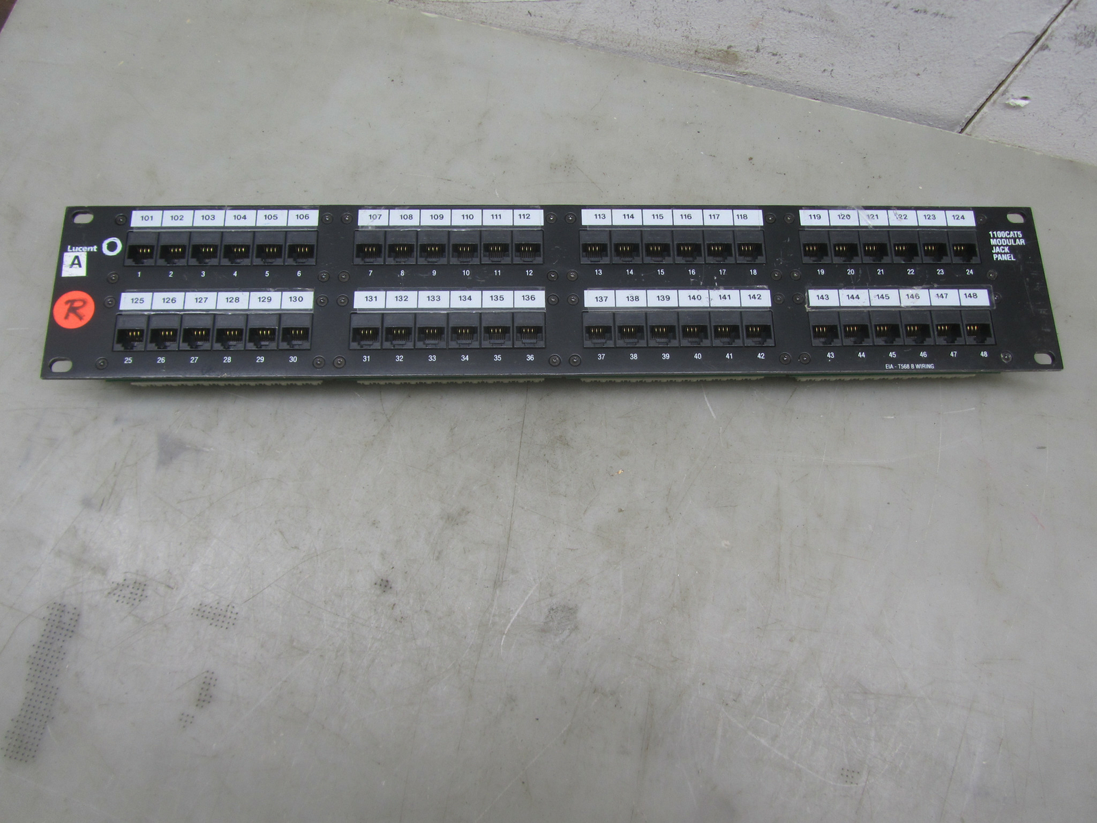 LUCENT 1100CAT5 MODULAR JACK PANEL 48 PORT