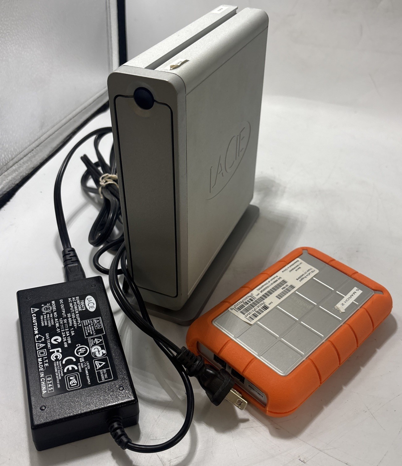LaCie d2 250GB FireWire Desktop Enclosure Drive + 1TB Rugged - FOR PARTS / AS-IS