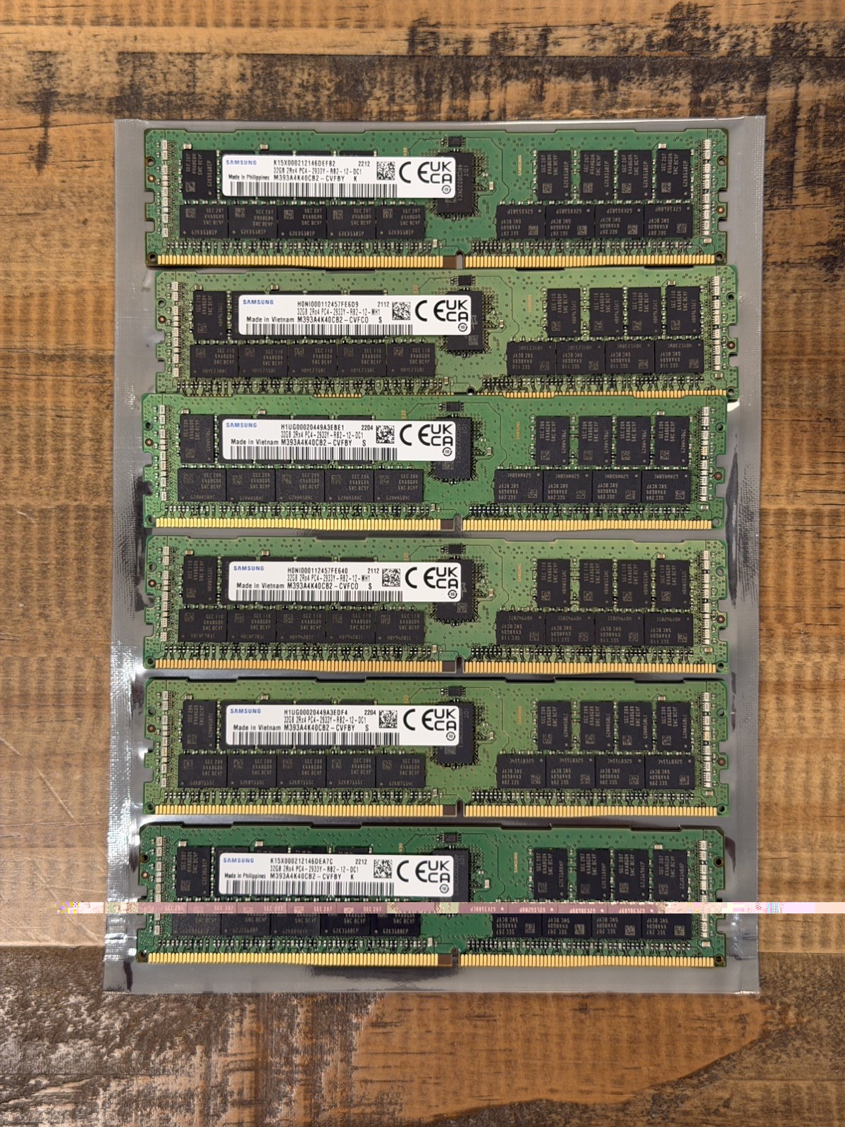 Lot of 8 SK Hynix Samsung 32GB 2Rx4 DDR4-2933Y ECC RDIMM M393A4K40CB2-CV