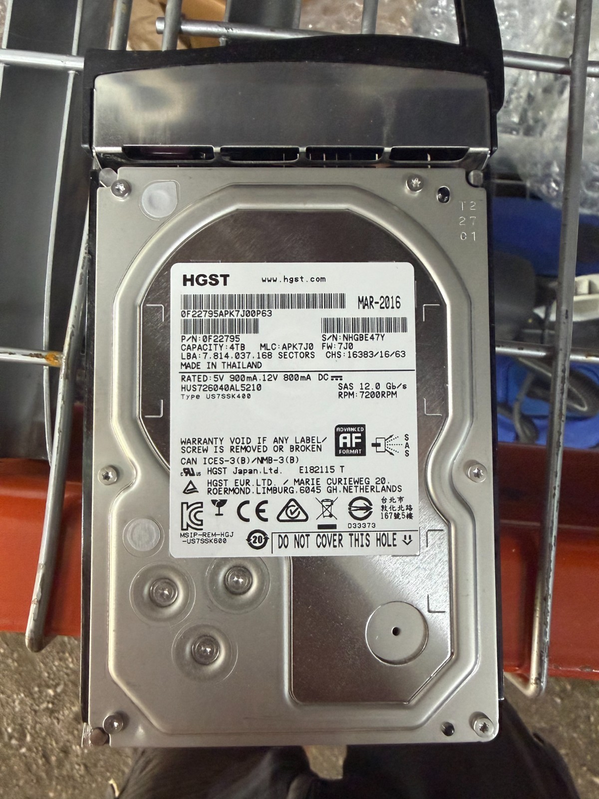 1x 4TB HGST Ultrastar HUS726040AL5210 7200RPM SAS 12.0GBit/s 3.5-Zoll HDD