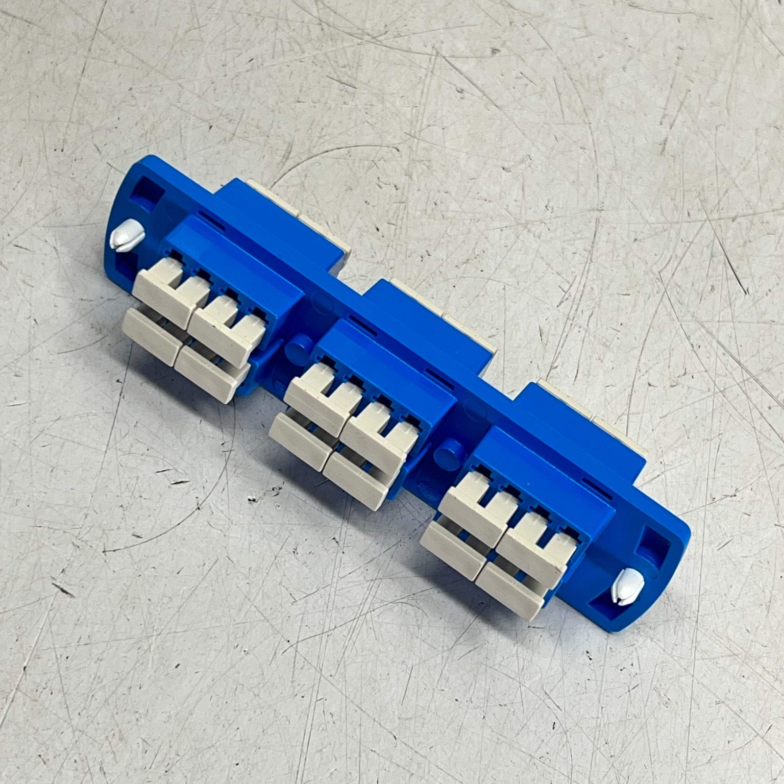 LEVITON Sdx Precision Molded Fiber Adapter Plate Single-mode Yellow 5F100-4LL