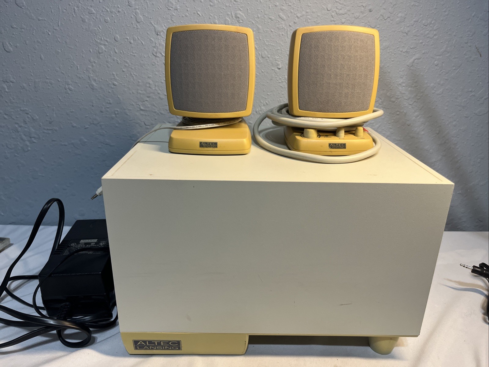ALTEC LANSING/DELL ACS340  Multimedia Computer Speaker System W/Powered Sub