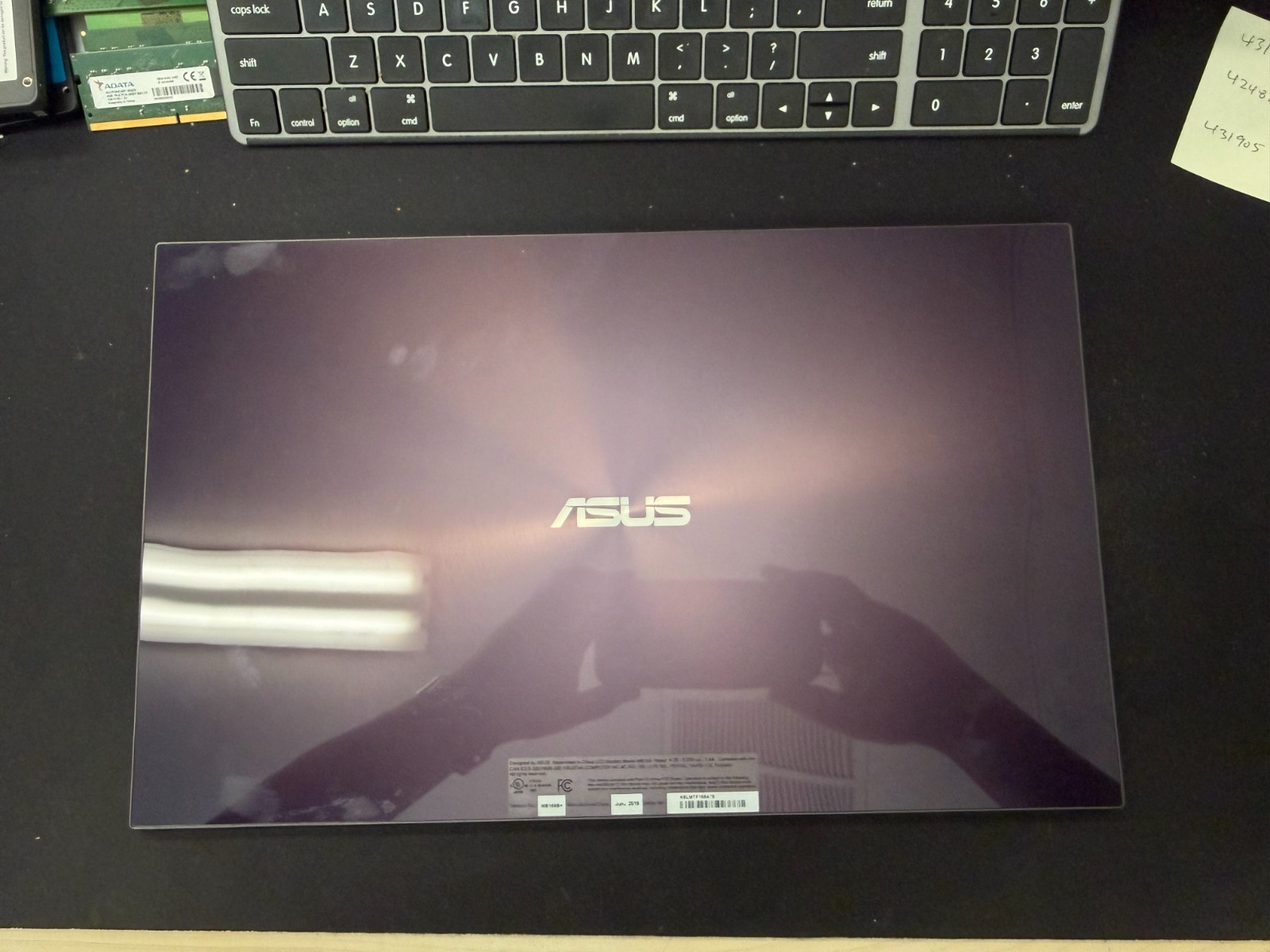 ASUS MB169B+ 15.6" Portable USB Monitor 1080p IPS w Case & USB 3.0 Cable