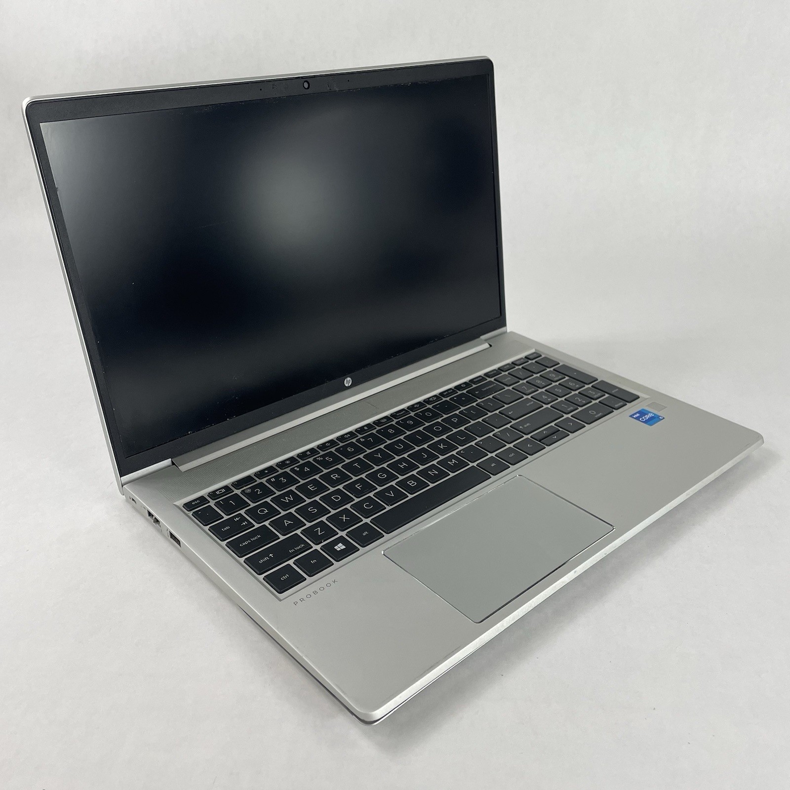 HP ProBook 450 G8 15.6" i5-1135G7 2.40 GHz 8 GB RAM No SSD/OS/AC