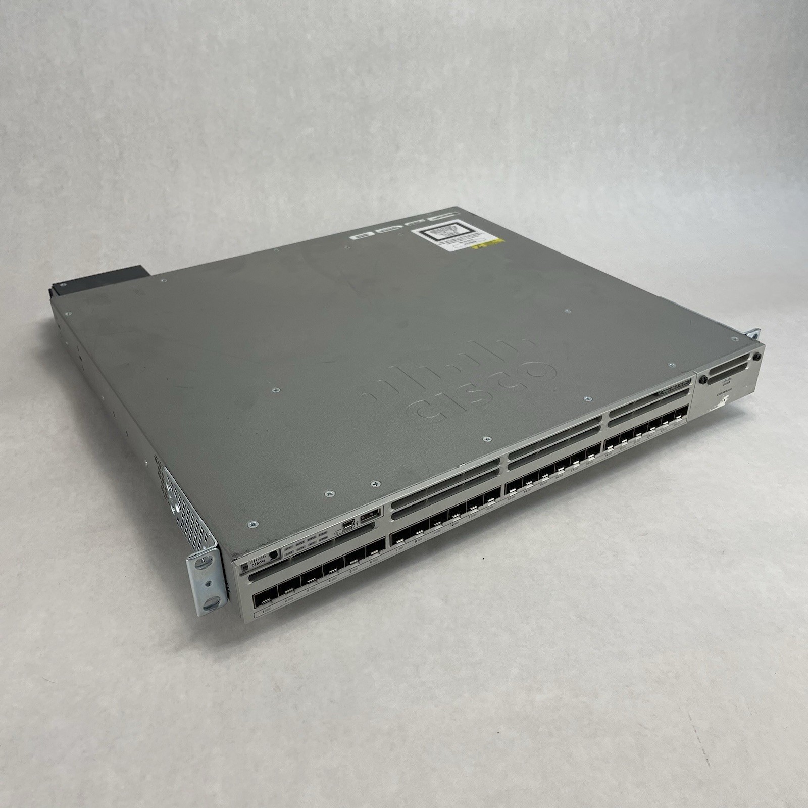 Cisco Catalyst WS-C3850-24XS-S 24 Port 24x 10GB SFP+ V02 Tested and Reset