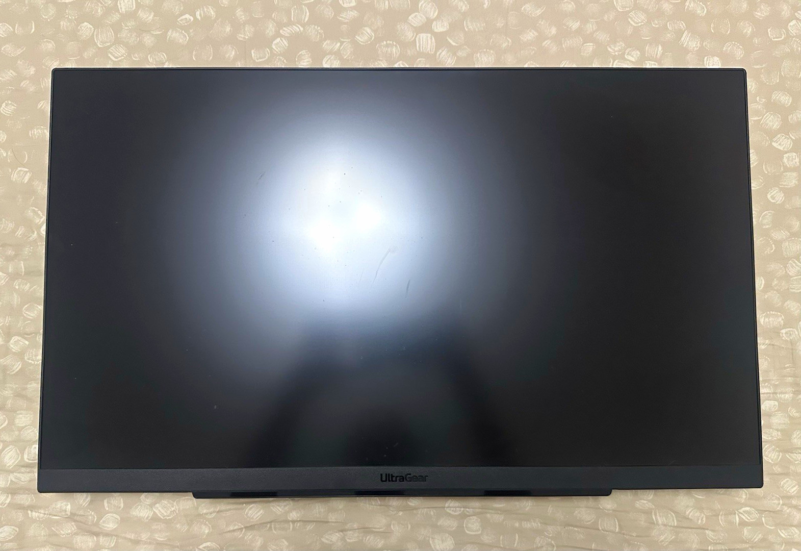 LG 27GR83Q-B 27-inch  1440p monitor 240hz 