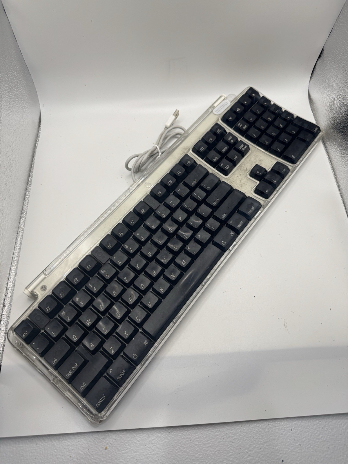 Apple Pro Keyboard M7803 - Wired (USB) - Black And Clear - Working - Dirty