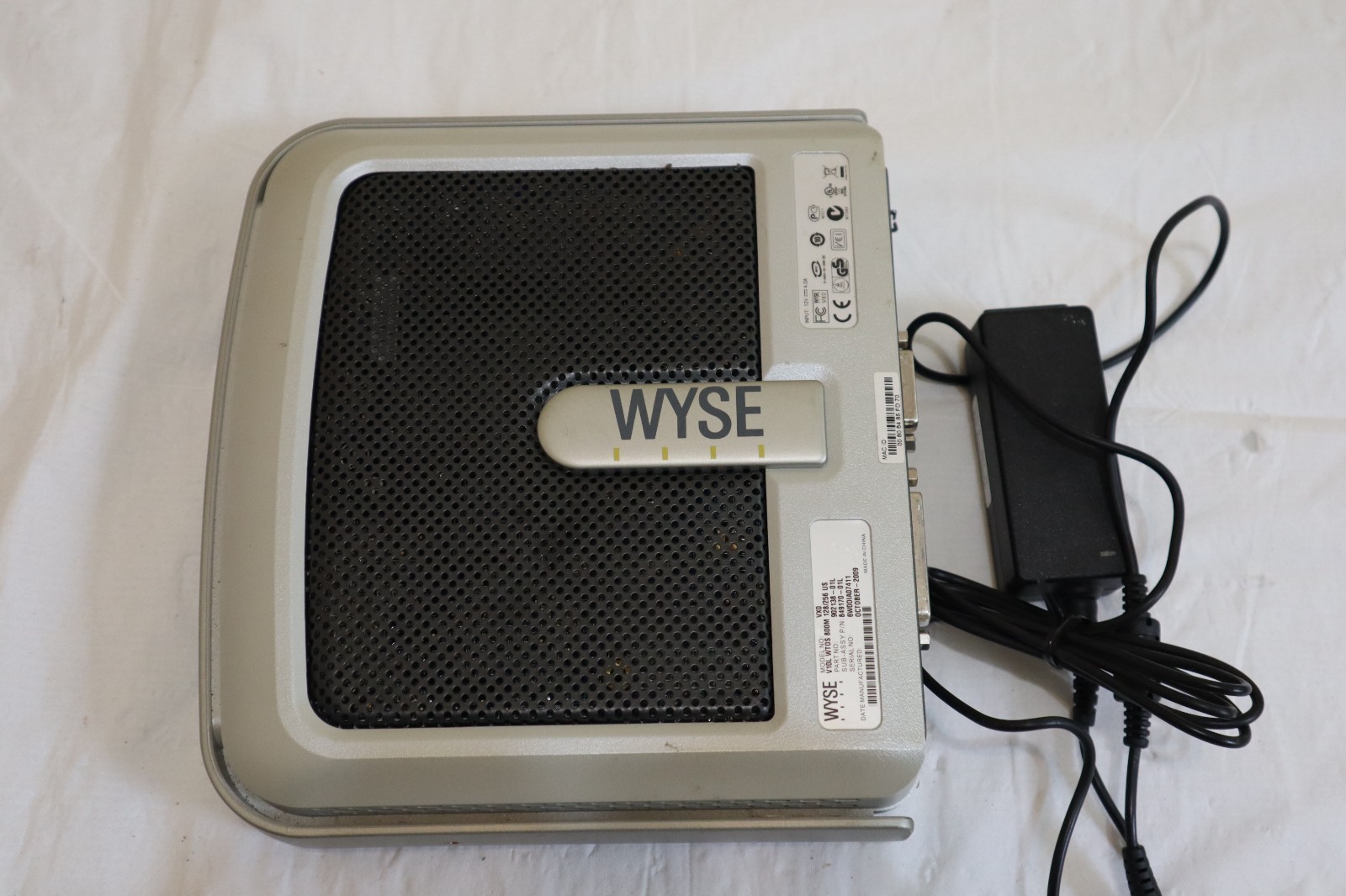 Wyse 902138-01L Model VX0 Thin Client - With POWER ADAPTER and Stand