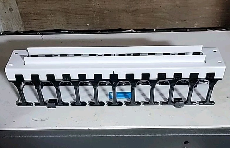 CHATSWORTH PRODUCTS (CPI) | 30130-E19 Cable Manager, Cable Manager, Horizontal, 