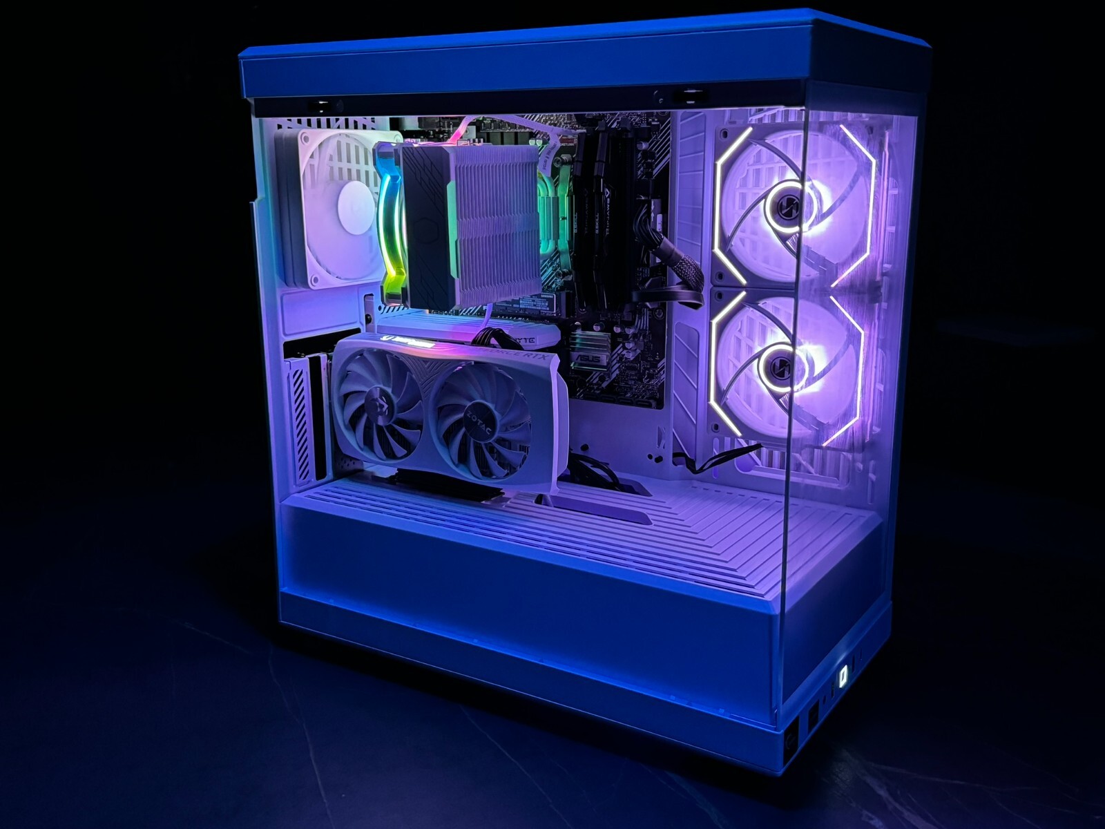 Custom White Gaming PC – Ryzen 5 5600X, RTX 4060, 32GB RAM, 1.5TB SSD, HYTE Y40