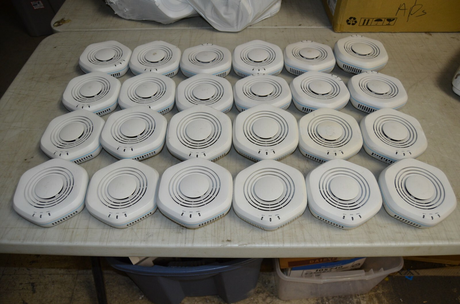 Lot of 24 Juniper WLA532-US Wireless LAN Access Points