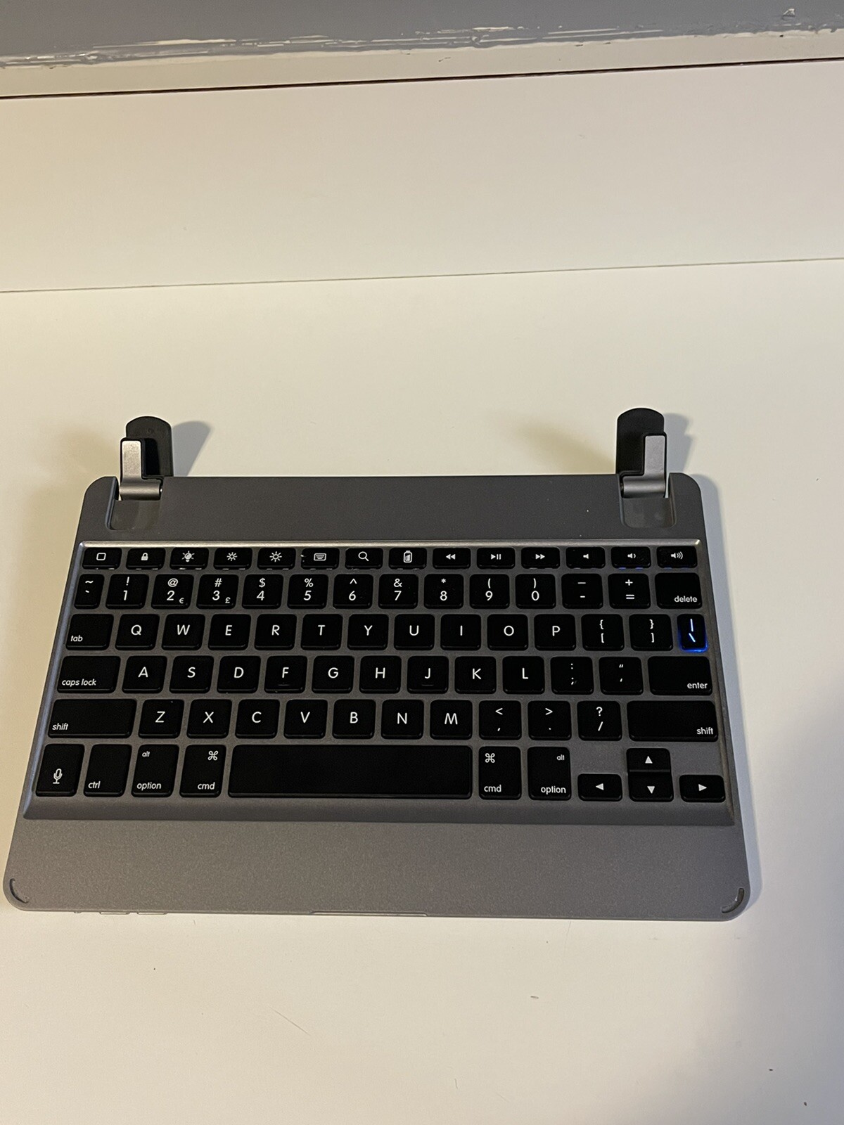 Brydge Pro Wireless Keyboard for iPad Model # BRY1002A
