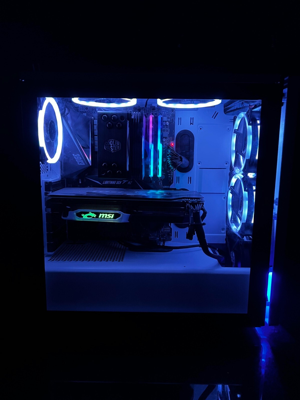 Gaming PC, Barely Used  AMD Ryzen, MSI, White, ATX. RTX 2070