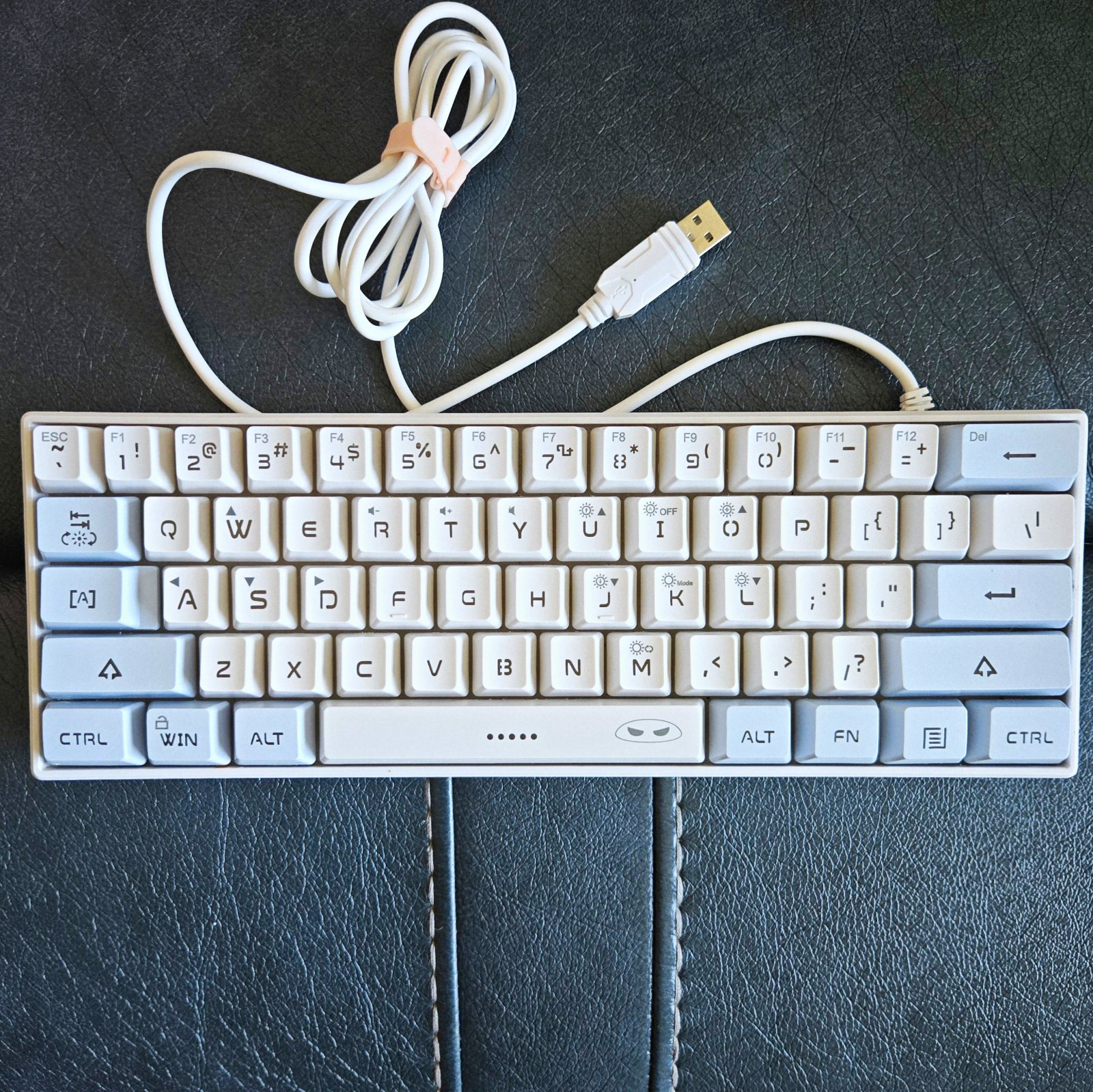 MageGee TS91 61-Key Compact Portable Wired USB Membrane Keyboard White QWERTY