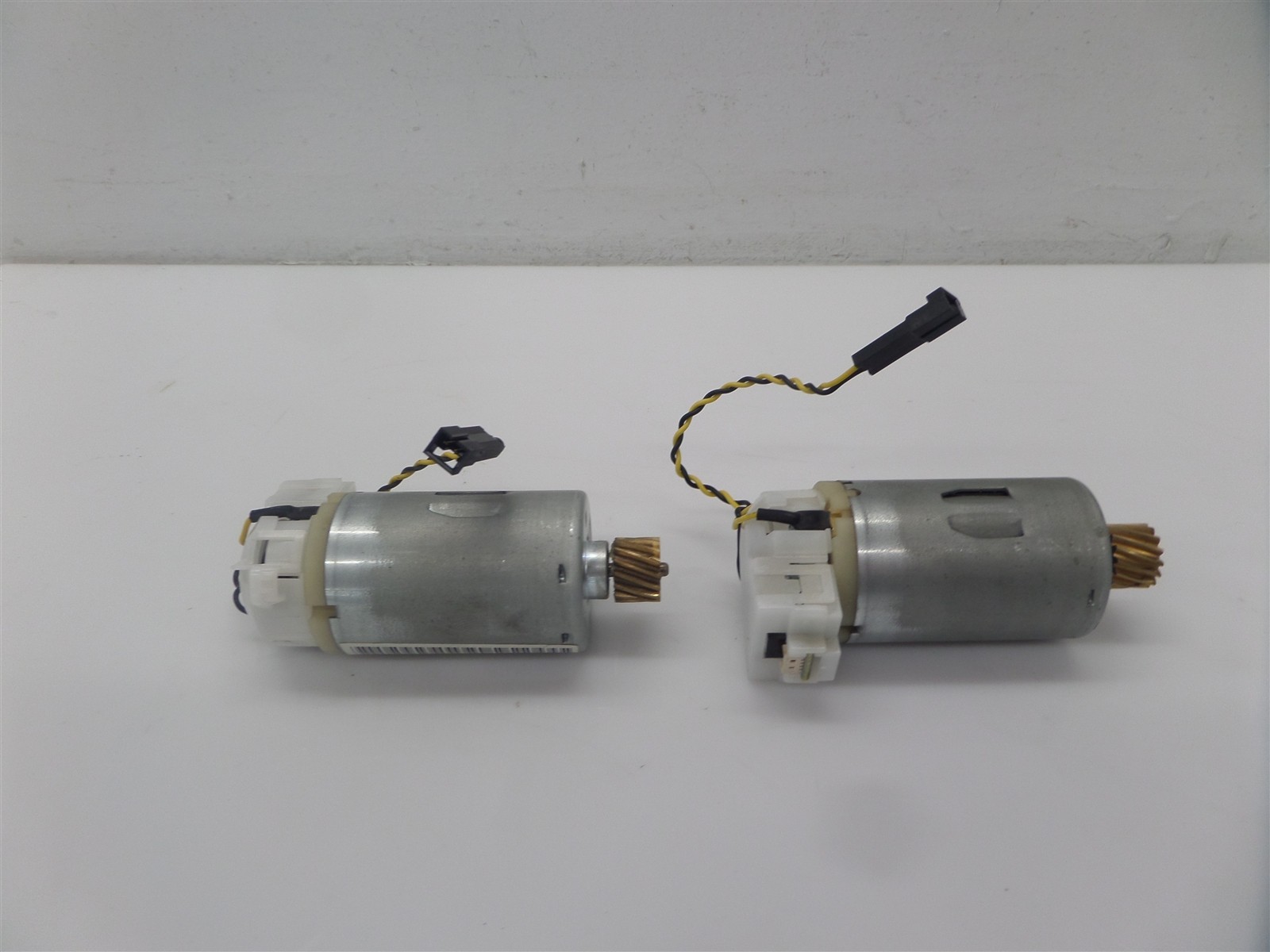 Pair Of HP CR357-60011 Rewinder Support Motors