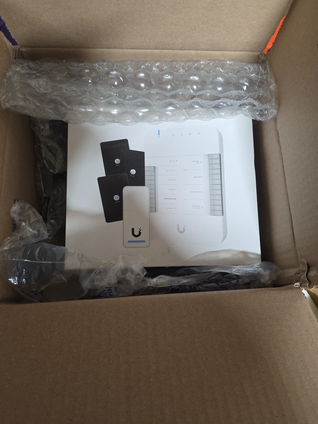 Ubiquiti Access G2 Starter Kit (UA-G2-SK)