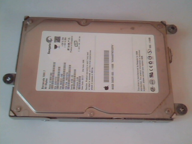 Hard Drive Disk SATA Barracuda 7200.7 Seagate ST380013AS 9W2812-042 A10B-02
