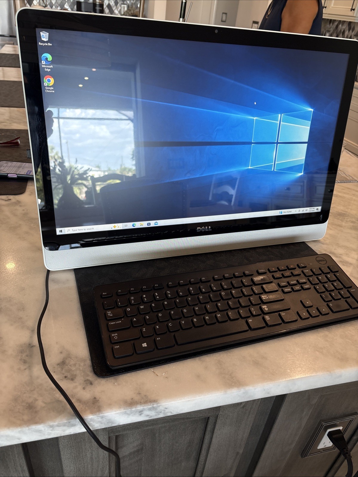 Dell Inspiron  24  23 1/2” Preowned Excellent Condition Model 3455 Series