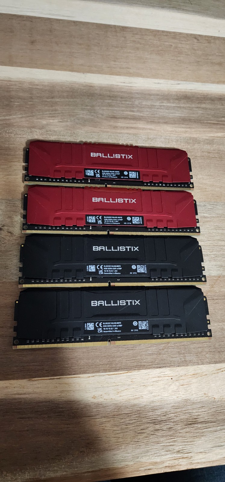 Crucial Ballistix 32GB (4 x 8GB) DDR4-3200 RAM Memory
