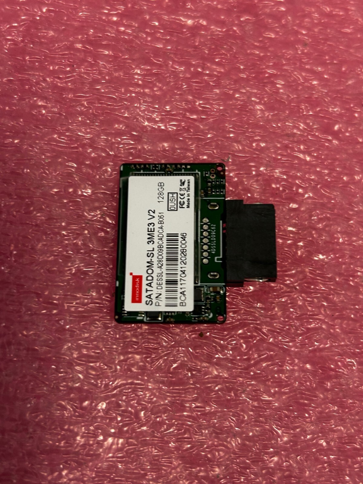 DESSL-A28D09BCADCA-B051 iSATADOM-SL 3ME3 V2 128GB