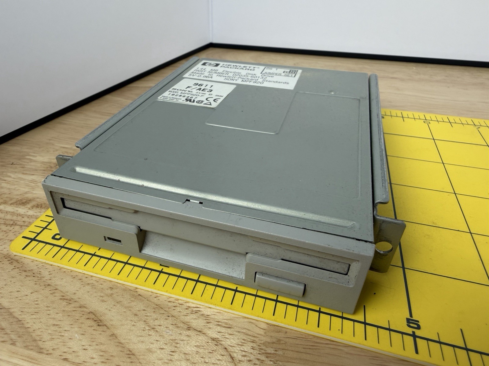HP D2035-60132 Sony MPF920-F 1.44MB 3.5” Floppy Drive Vintage 1996
