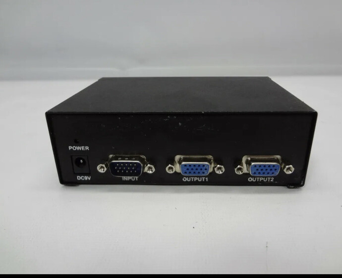 Tripp-Lite VGA/SVGA 350 MHz Splitter w/Signal Booster-2 Port B 114-002-R