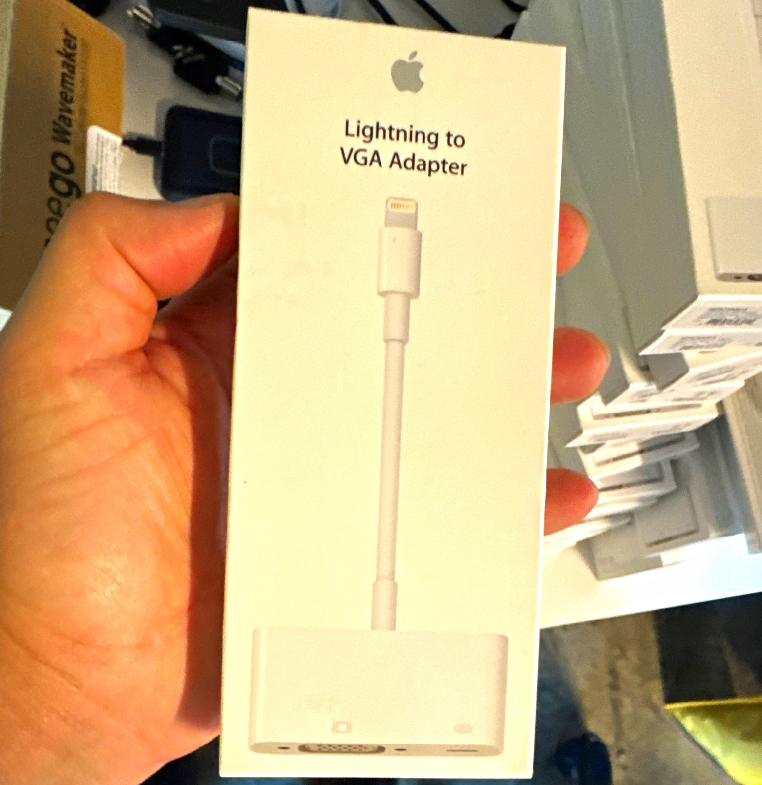 (LOT of 18) Apple Lightning to VGA Adapter Portable White MD825AM/A Model A1439
