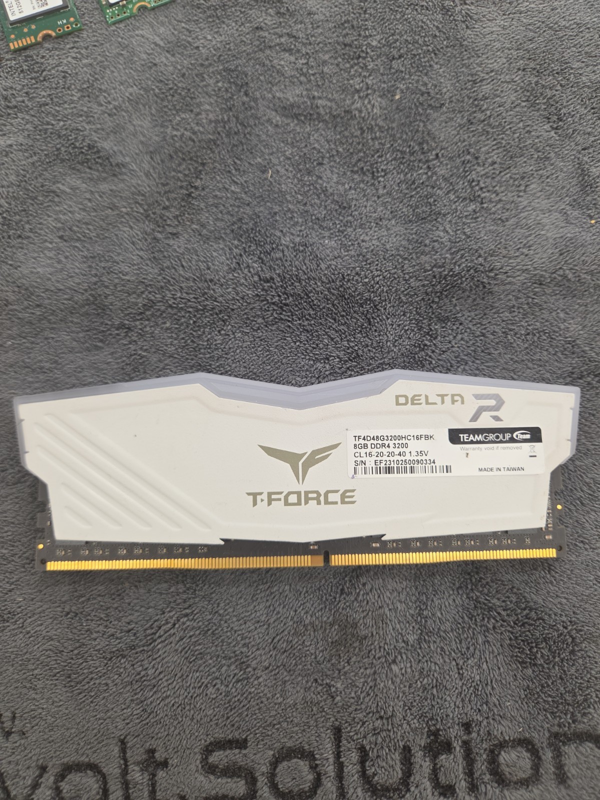 TeamGroup T-FORCE DELTA RGB DDR4 desktop RAM stick Used 8GB