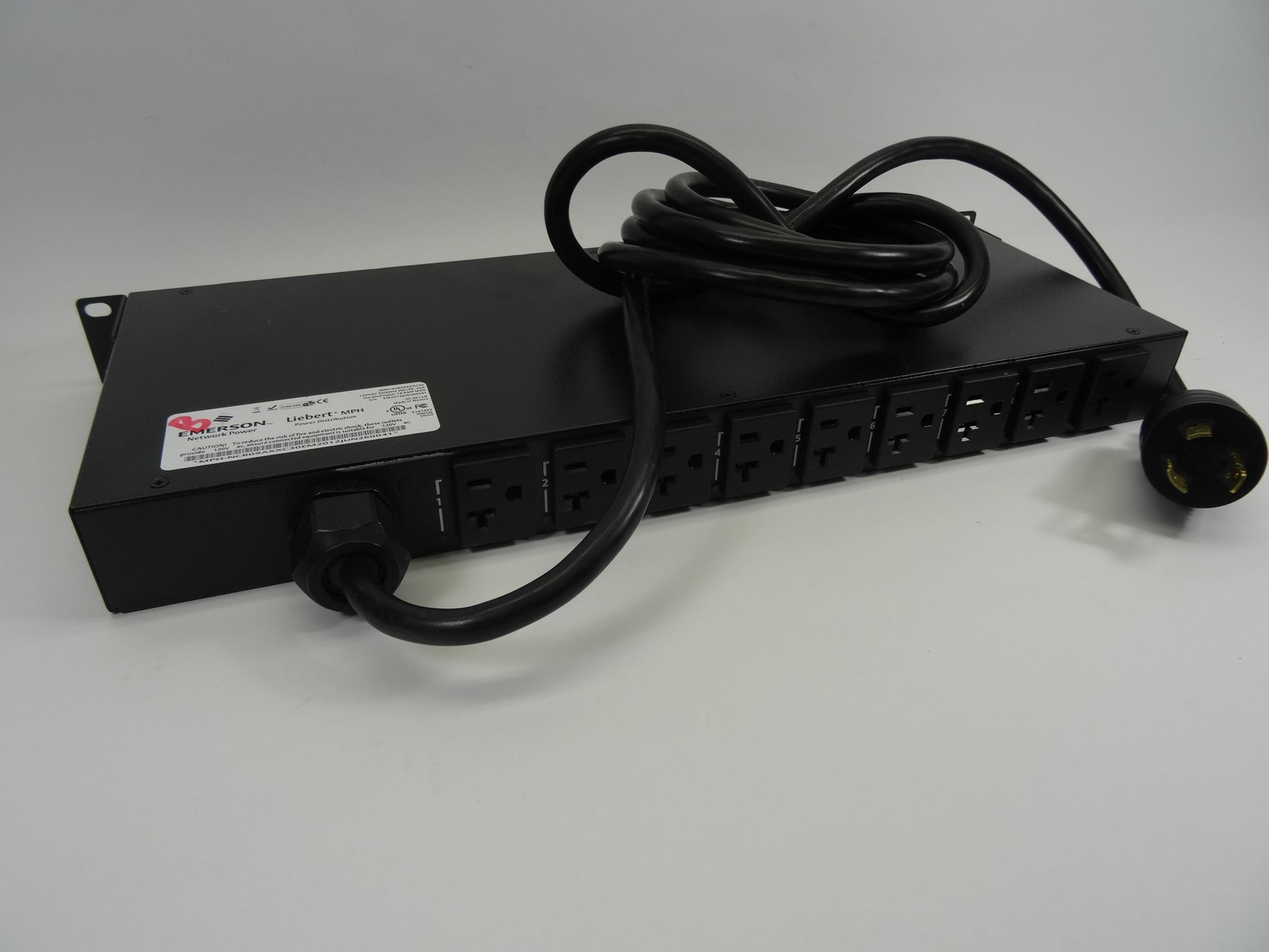 EMERSON LIEBERT MPH-NCR09AXXC30 9 OUTLET POWER DISTRIBUTION UNIT