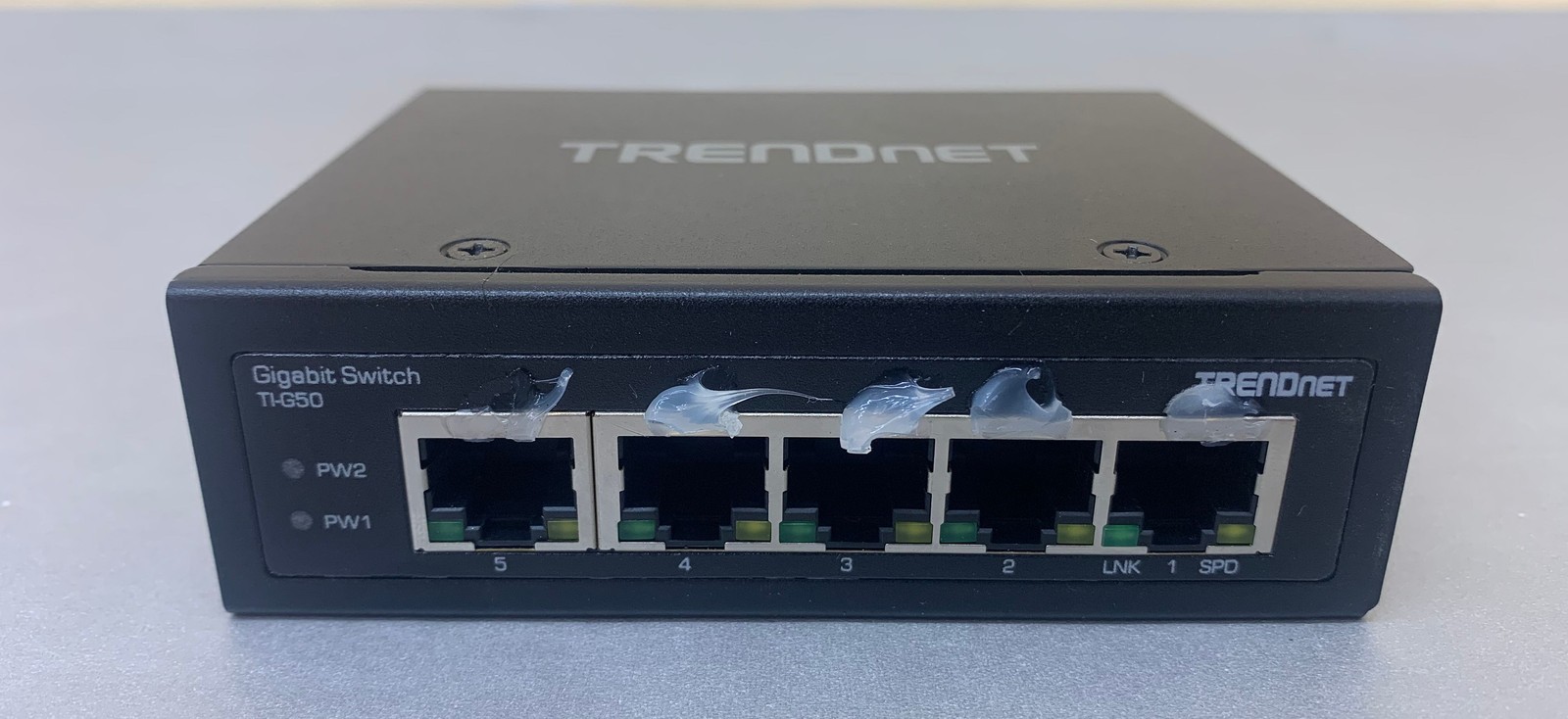 TRENDnet TI-G50 5-Port Hardened Industrial Gigabit DIN-Rail Switch 12-56VDC