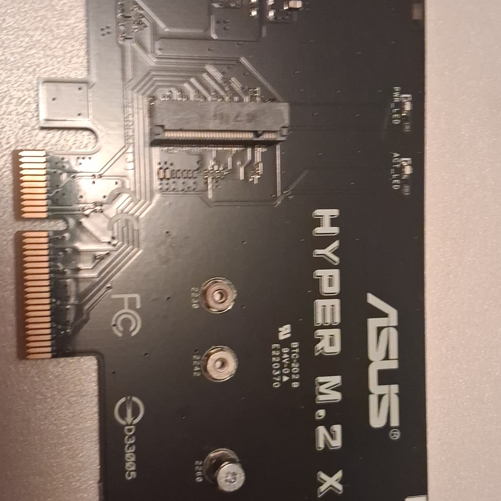 ASUS Hyper M.2 X4 PCI Express x4 Expansion Card ECMCAD558809