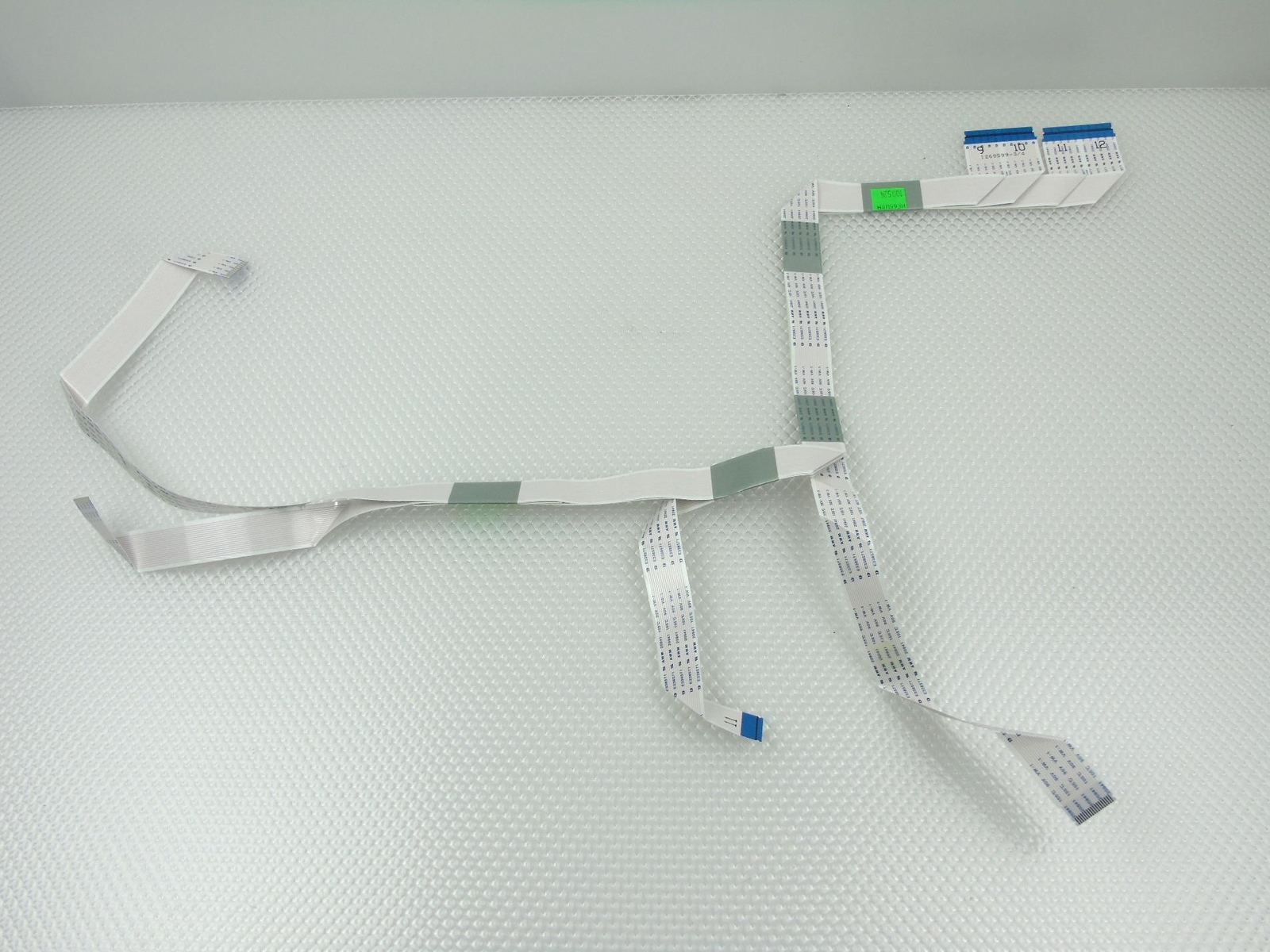 Genuine Hisense 65U8H  U8H 65" 4K TV LED LVDS Flex Cable Set - 1269599-3/4