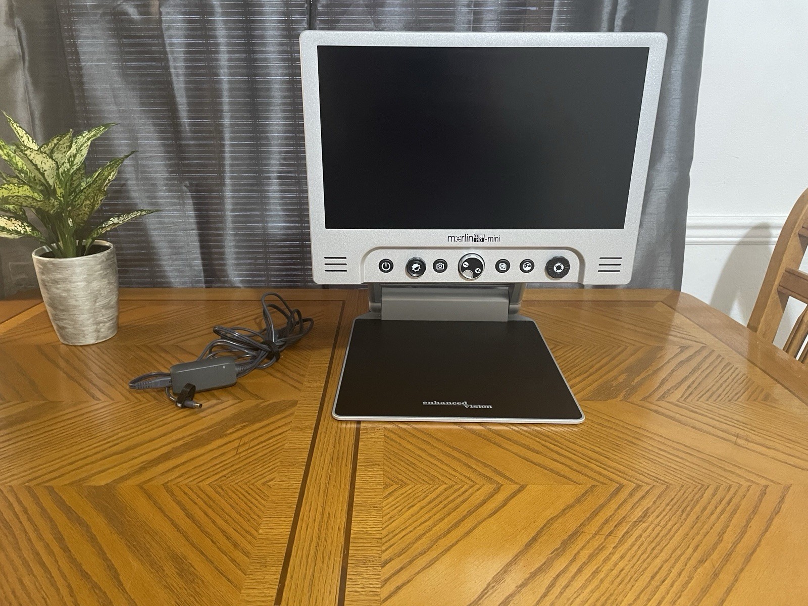 Merlin Full HD Mini