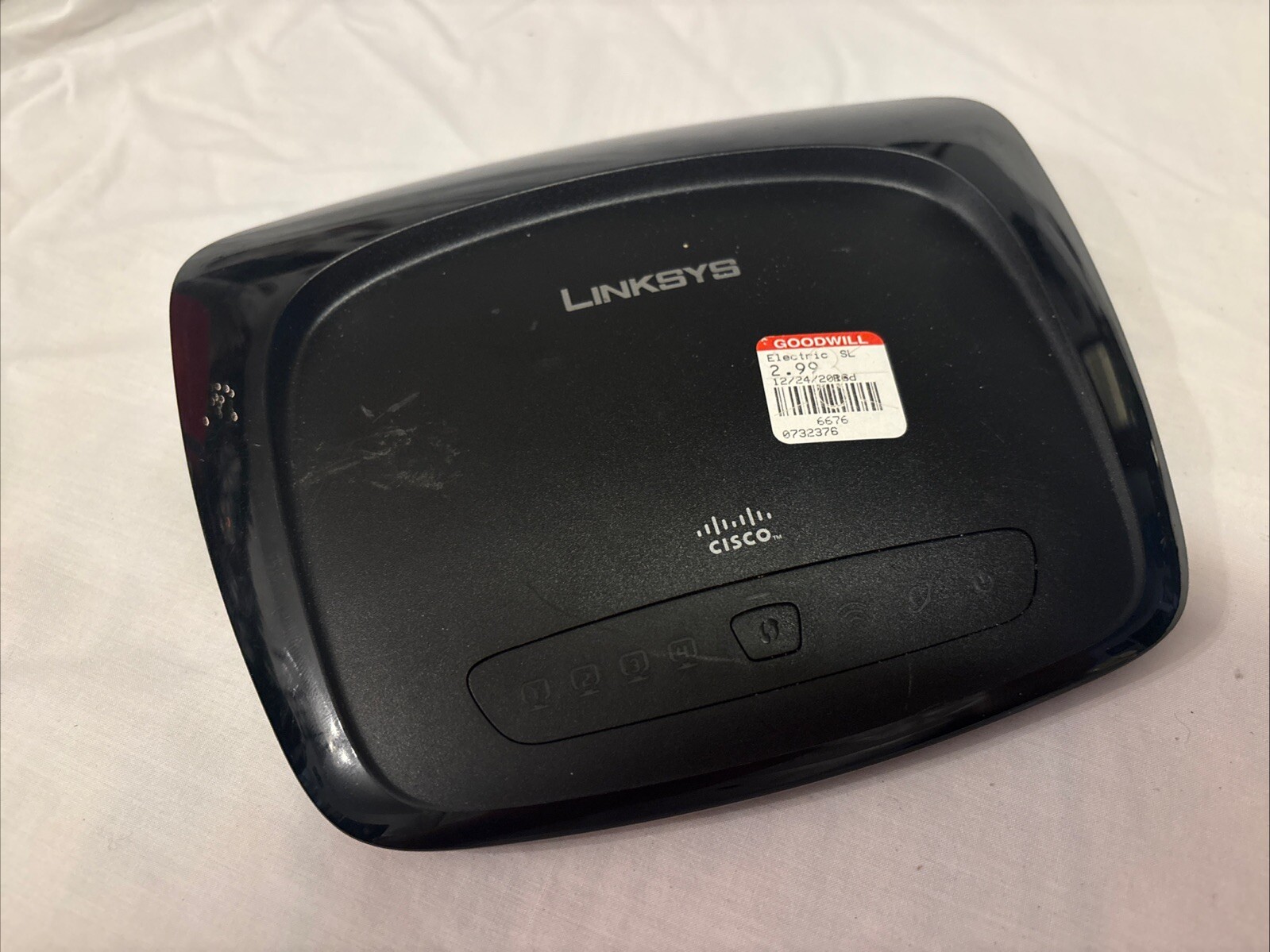Cisco Linksys WRT54G2 v1 54 Mbps 4-Port 10/100 Wireless G Broadband Router