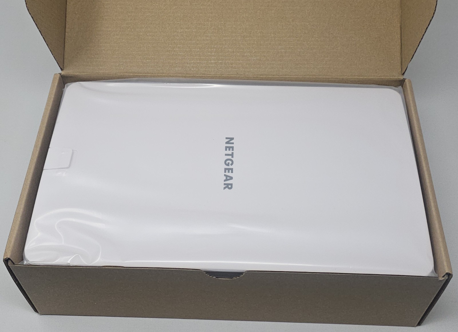 NETGEAR WAX610Y-100NAS WiFi 6 Dual-Band AX1800 Outdoor Wireless Access Point POE