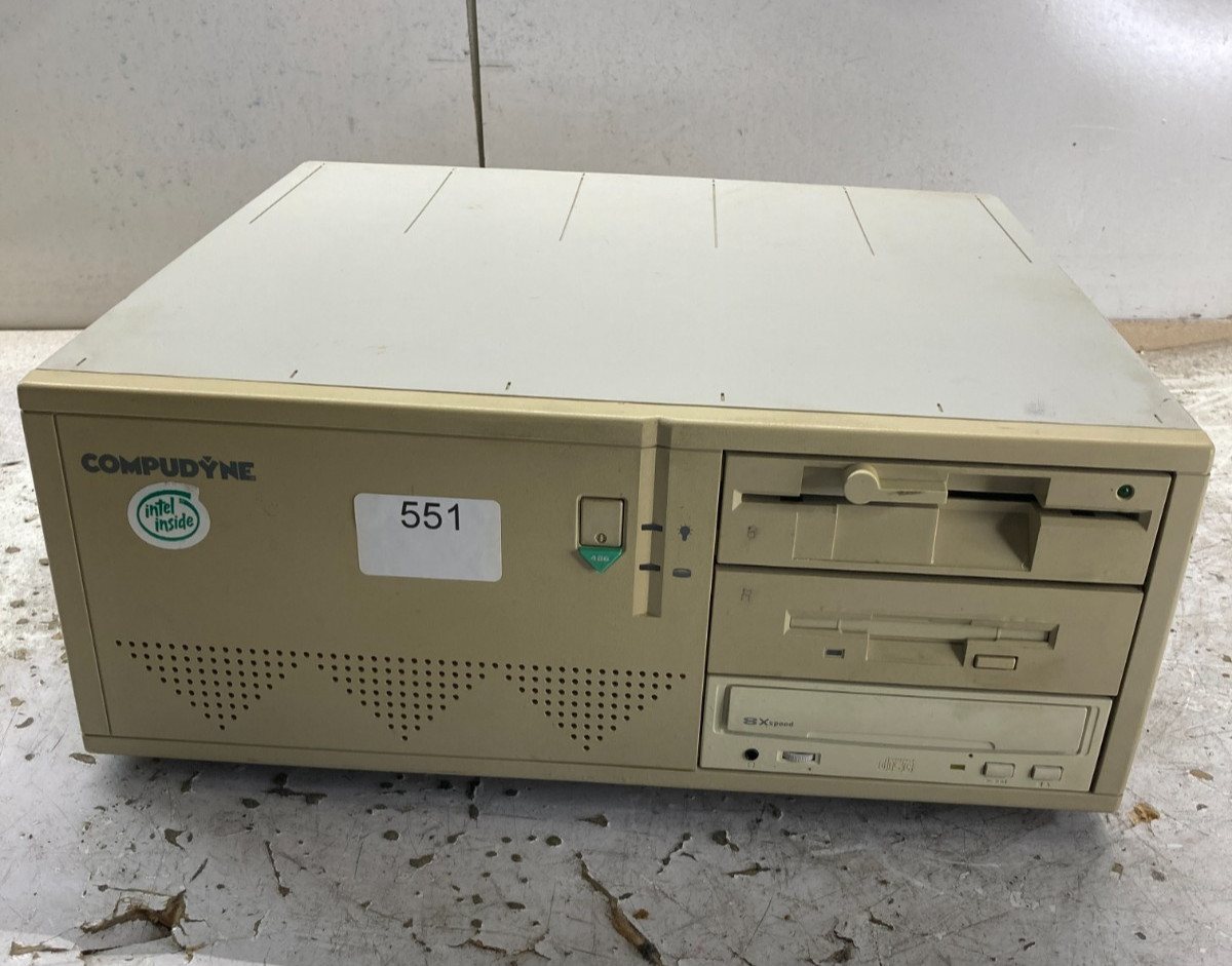 Compundyne 45x/33 IMB/CYRIX 6x86MX-PR200 100MB NO HDD