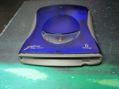 Iomega Zip 250 Z250USBPCMBP 250MB USB Power External Disk Drive