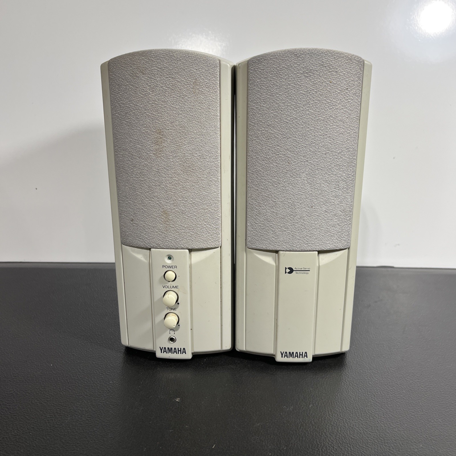 VTG Yamaha YST-M7 Powered Computer Speakers Pair UNTESTED