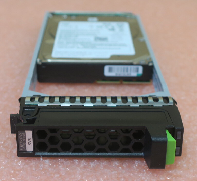 Fujitsu FTS:ETFDB9 DX1/200 S3 900GB 2.5" SAS 12G DX100 D3 DX200 S3 CA07670-E816
