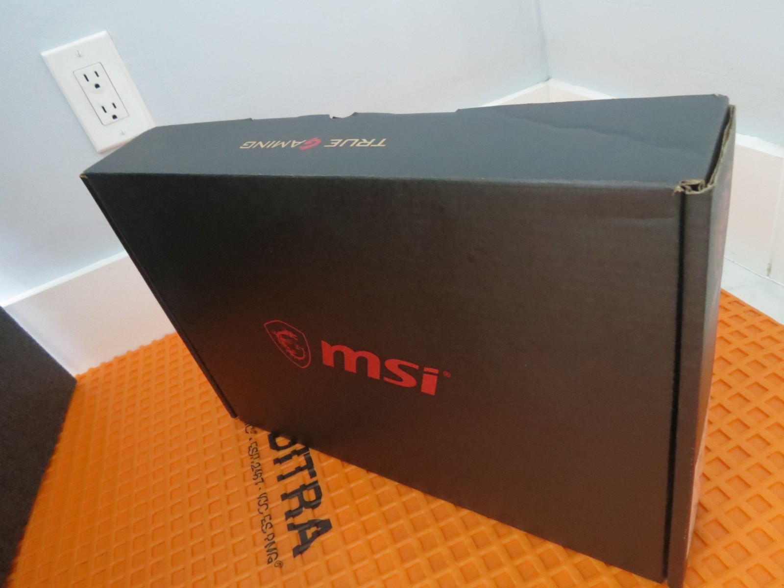 MSI GV15 15.6" (256GB 16GB Intel Core i5-11400H, 4.5GHz, NVIDIA GeForce GTX 1650